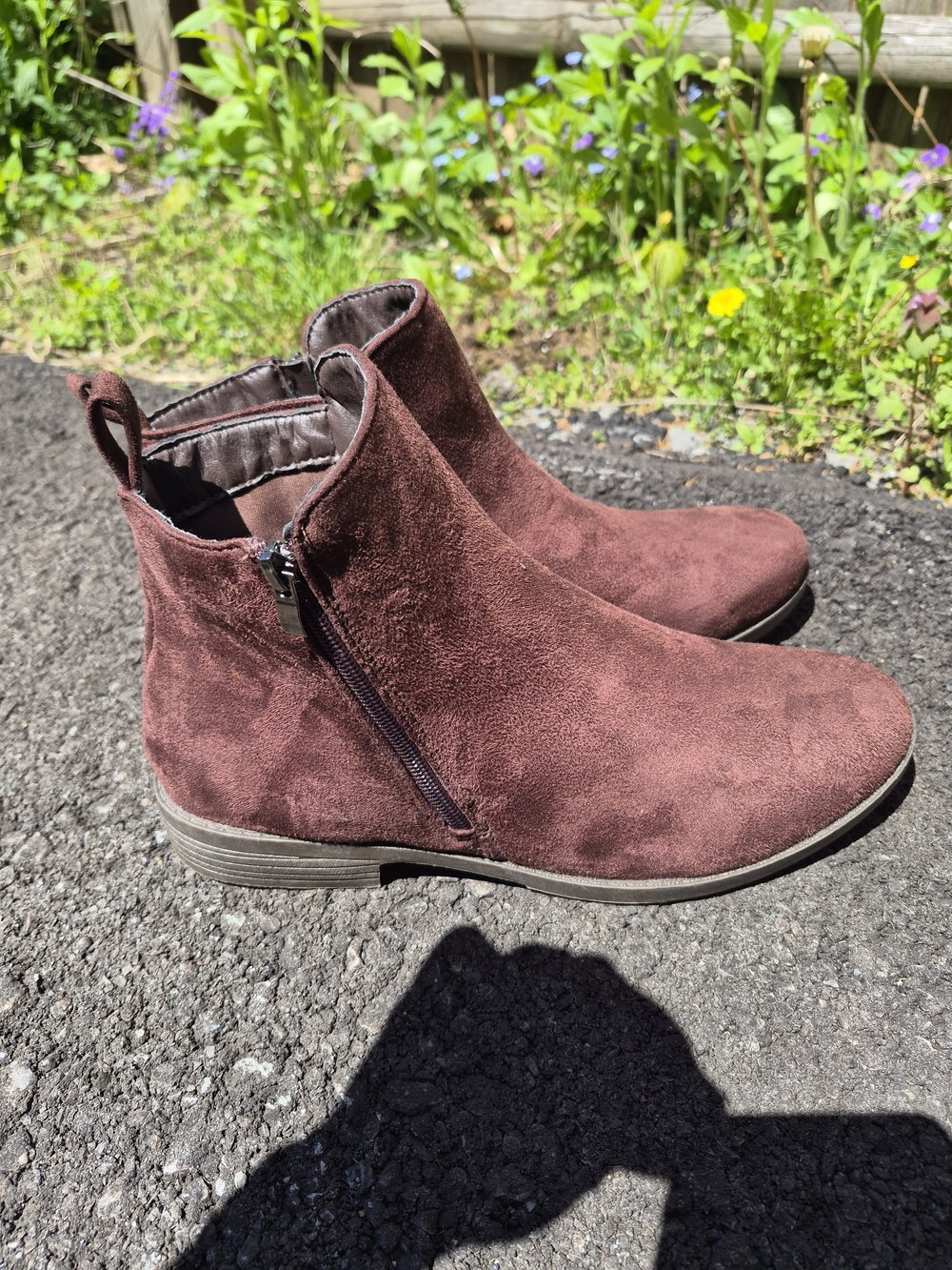Ardene Women's Suede Side-Zip Ankle Boots — Brown